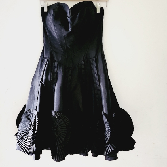 BASIX BLACK LABEL sleeveless strapless dress - Picture 2 of 8